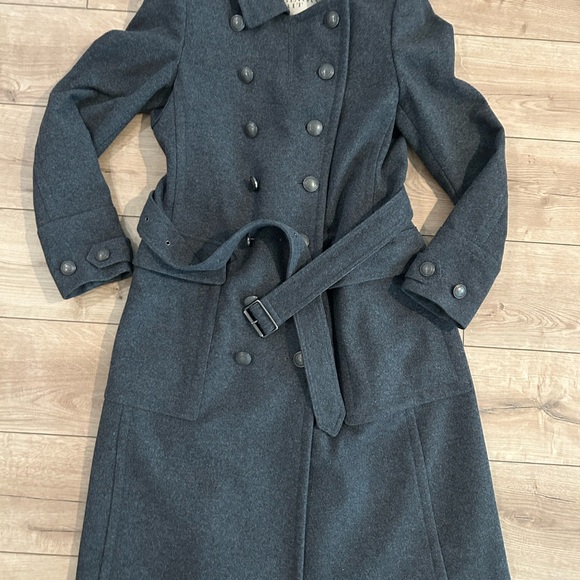 Burberry Britt wool winter coat - size 10 - EUC - Picture 5 of 7